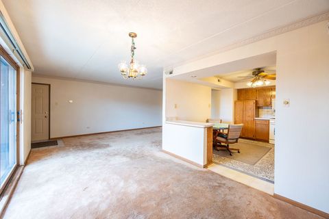 Tiny photo for 16742 Paxton Avenue #2N, Tinley Park, IL 60477 (MLS # 12592695)
