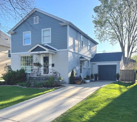 108 East Avenue Park Ridge IL 60068