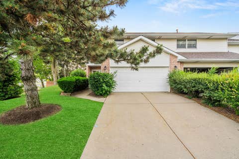 1046 Pinewood Drive, Downers Grove, IL 60516 - #: 12675350