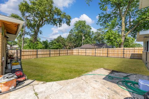 Tiny photo for 458 W 127th Street, Chicago, IL 60628 (MLS # 12526421)