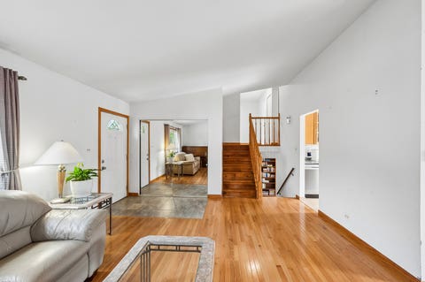Tiny photo for 4691 Huntington Boulevard, Hoffman Estates, IL 60192 (MLS # 12702557)