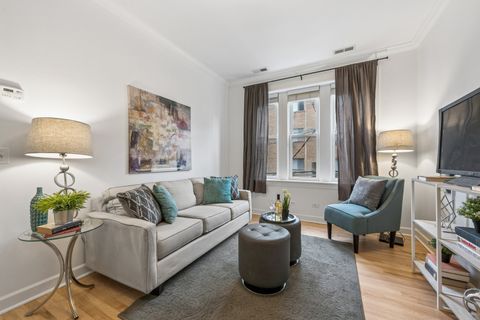 Tiny photo for 536 W BELMONT Avenue #2E, Chicago, IL 60657 (MLS # 12571157)