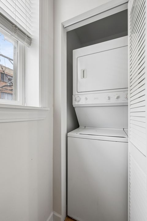 Tiny photo for 536 W BELMONT Avenue #2E, Chicago, IL 60657 (MLS # 12571157)