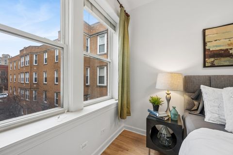 Tiny photo for 536 W BELMONT Avenue #2E, Chicago, IL 60657 (MLS # 12571157)