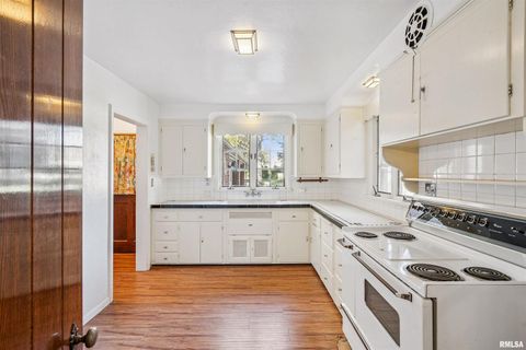 Tiny photo for 314 W 3RD Street, Prophetstown, IL 61277 (MLS # QC4269562)