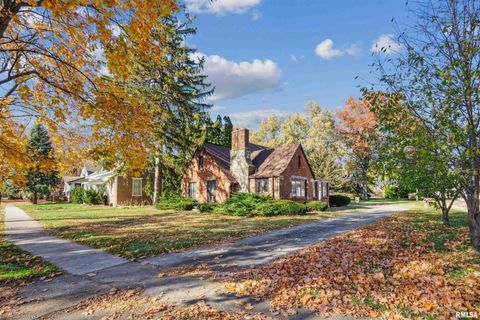 Tiny photo for 314 W 3RD Street, Prophetstown, IL 61277 (MLS # QC4269562)