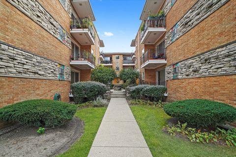 Tiny photo for 4337 N Kedvale Avenue #2E, Chicago, IL 60641 (MLS # 12493253)