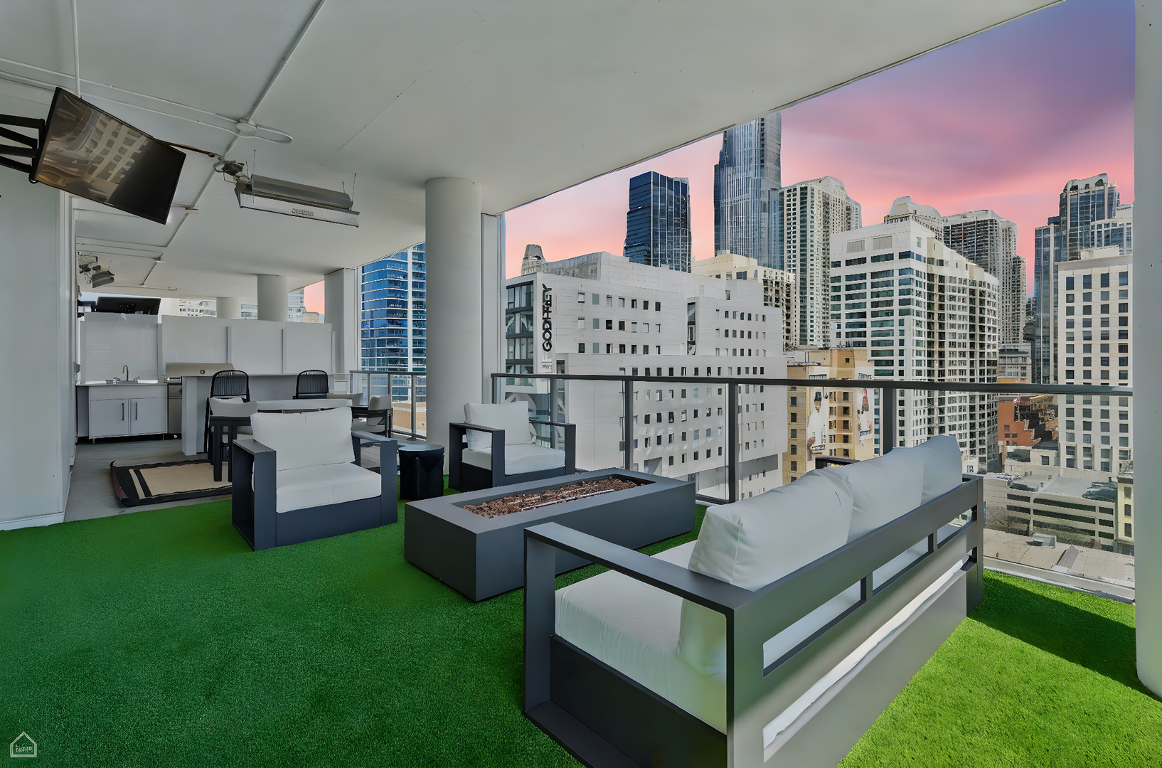 Chicago, Illinois 60654, United States, 3 Bedrooms Bedrooms, ,3 BathroomsBathrooms,Residential,Active,171473