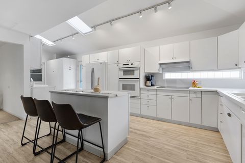 Tiny photo for 110 ESSEX Road, Elk Grove Village, IL 60007 (MLS # 12496708)