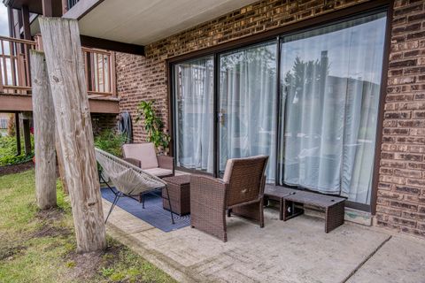 Tiny photo for 47 W Pier Drive #102, Westmont, IL 60559 (MLS # 12457560)