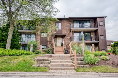 47 W Pier Drive 102 Westmont IL 60559