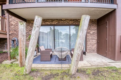 Tiny photo for 47 W Pier Drive #102, Westmont, IL 60559 (MLS # 12457560)