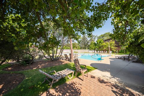 Tiny photo for 47 W Pier Drive #102, Westmont, IL 60559 (MLS # 12457560)