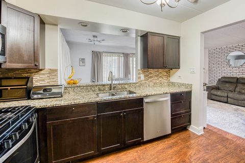 Tiny photo for 47 W Pier Drive #102, Westmont, IL 60559 (MLS # 12457560)