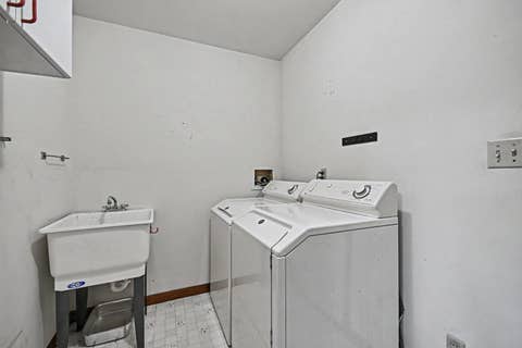 Tiny photo for 217 E Sunset Avenue, Sandwich, IL 60548 (MLS # 12688310)
