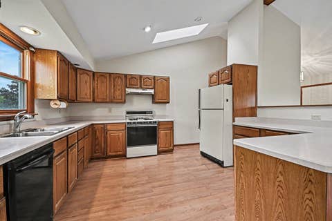 Tiny photo for 217 E Sunset Avenue, Sandwich, IL 60548 (MLS # 12688310)