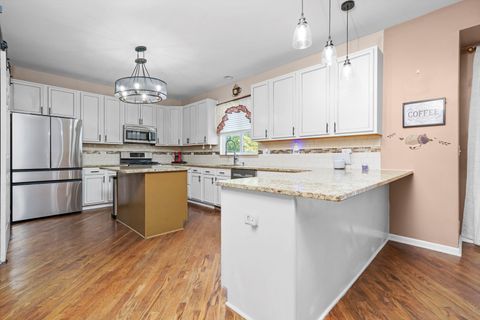 Tiny photo for 726 Bristol Street, Pingree Grove, IL 60140 (MLS # 12493410)