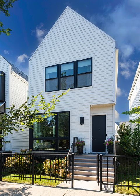 Photo of 3704 N Milwaukee Avenue, Chicago, IL 60641 (MLS # 12484161)