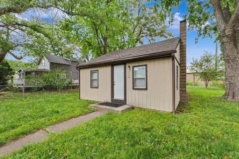 Tiny photo for 710 E Park Street, Urbana, IL 61802 (MLS # 12664983)