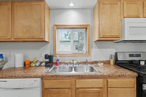 Tiny photo for 710 E Park Street, Urbana, IL 61802 (MLS # 12664983)
