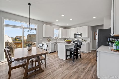 Tiny photo for 2236 Fairfax Way, Yorkville, IL 60560 (MLS # 12502678)