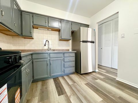 Tiny photo for 9725 S Karlov Avenue #501, Oak Lawn, IL 60453 (MLS # 12471400)