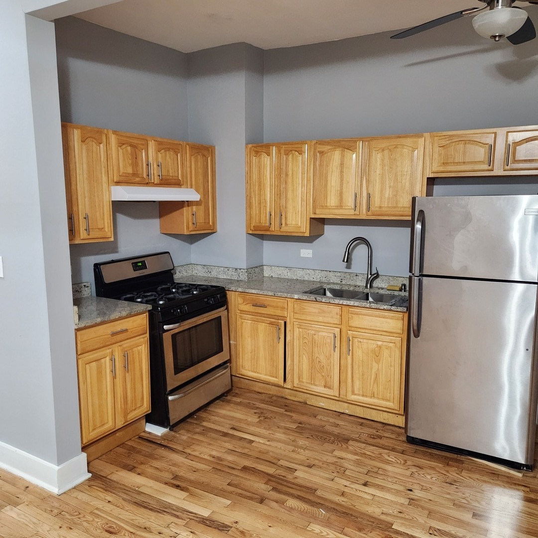 1264 S Saint Louis Avenue