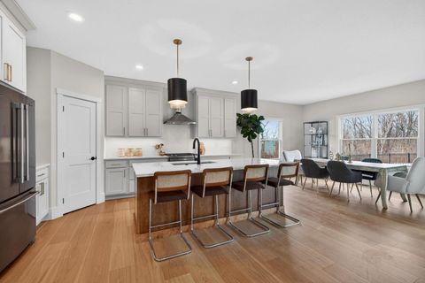 Tiny photo for 7091 SPRING CREEK Drive, Bettendorf, IA 52722 (MLS # 100000502)