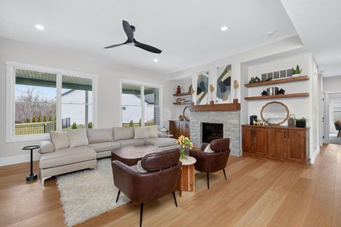 Tiny photo for 7091 SPRING CREEK Drive, Bettendorf, IA 52722 (MLS # 100000502)