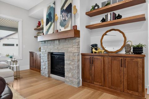 Tiny photo for 7091 SPRING CREEK Drive, Bettendorf, IA 52722 (MLS # 100000502)