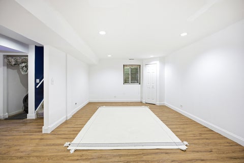 Tiny photo for 9 Tenneyson Court, Lake In The Hills, IL 60156 (MLS # 12746767)