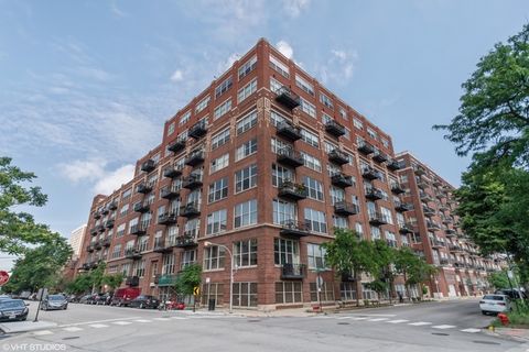 Photo of 1500 W MONROE Street #523, Chicago, IL 60607 (MLS # 12442545)