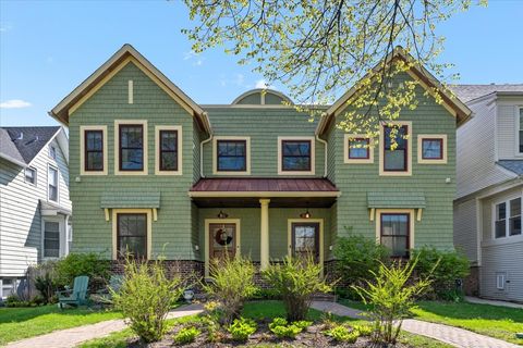 Photo of 1941 Wesley Avenue, Evanston, IL 60201 (MLS # 12624260)