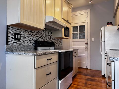 Tiny photo for 6249 N Sheridan Road #5, Chicago, IL 60660 (MLS # 12541799)