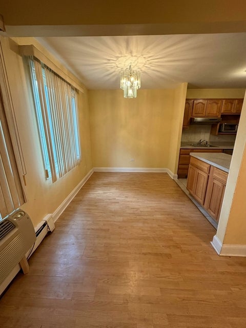 Tiny photo for 916 E Old Willow Rd Road #102, Prospect Heights, IL 60070 (MLS # 12751334)
