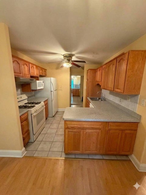 Tiny photo for 916 E Old Willow Rd Road #102, Prospect Heights, IL 60070 (MLS # 12751334)