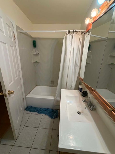 Tiny photo for 916 E Old Willow Rd Road #102, Prospect Heights, IL 60070 (MLS # 12751334)