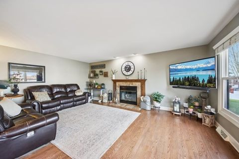 Tiny photo for 340 Windsor Drive, Bartlett, IL 60103 (MLS # 12591992)