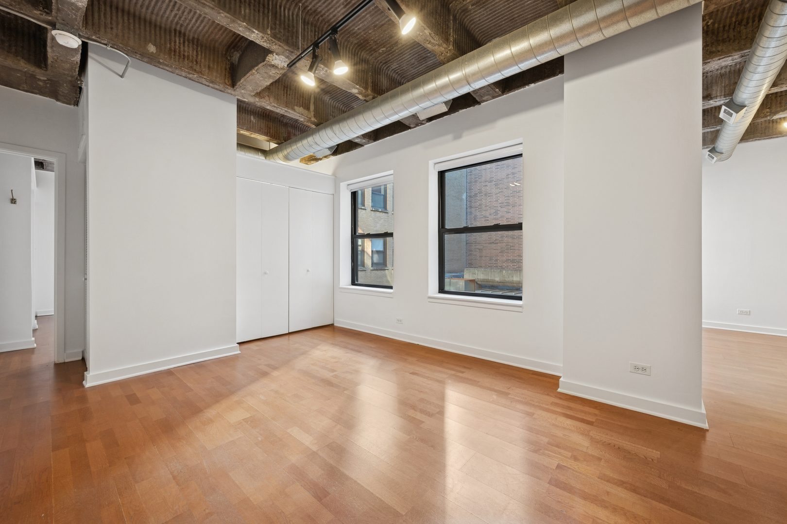 3150 N Sheffield Avenue 410