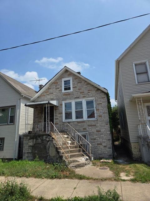 Photo of 8227 S Commercial Avenue, Chicago, IL 60617 (MLS # 12543251)