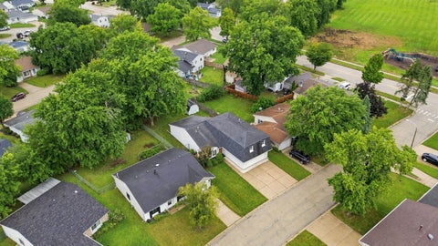 Tiny photo for 927 Shiloh Court, Joliet, IL 60431 (MLS # 12751813)