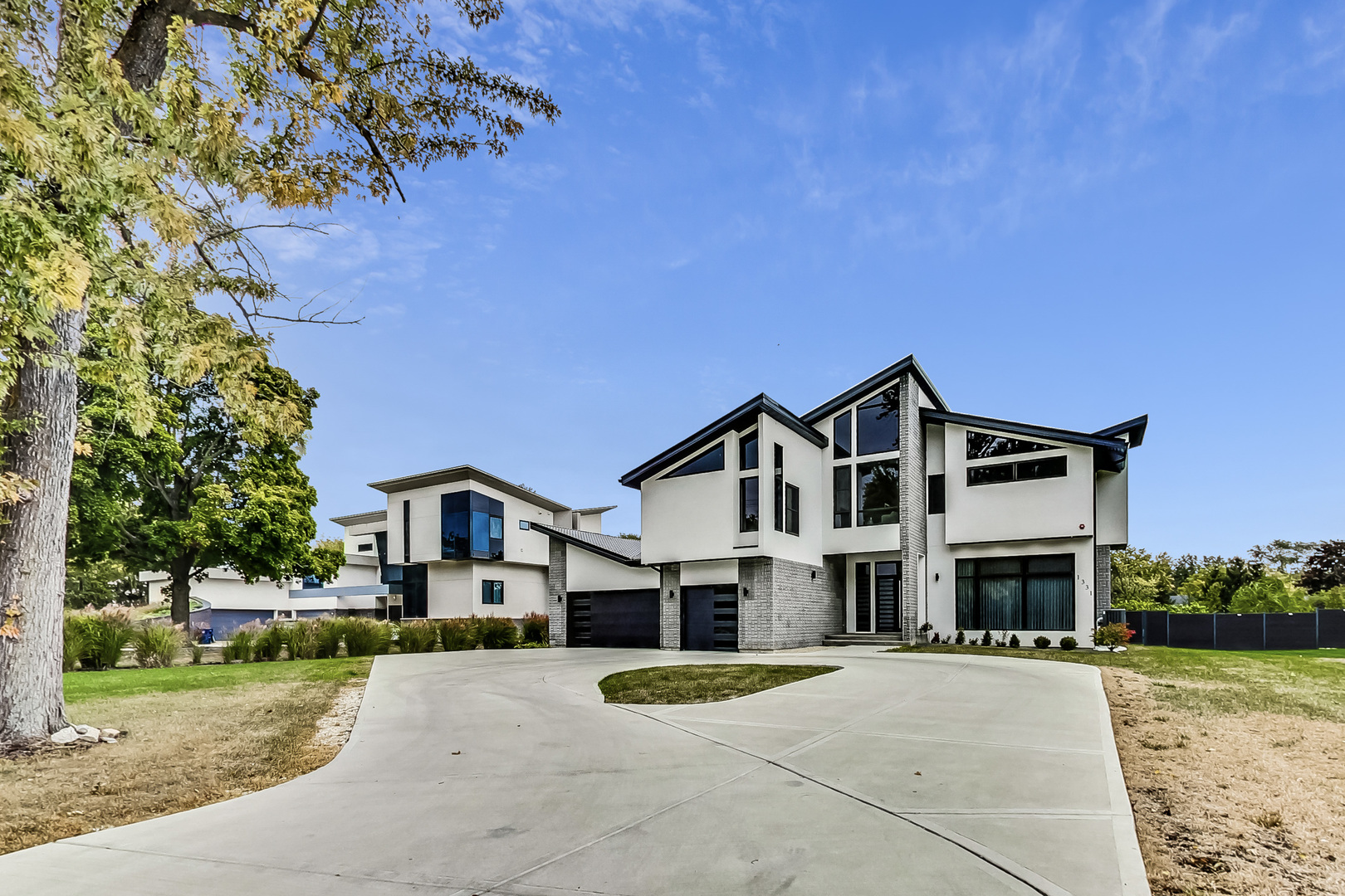 1331 Pfingsten Road