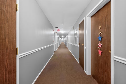 Tiny photo for 1727 W CRYSTAL Lane #611, Mount Prospect, IL 60056 (MLS # 12789101)