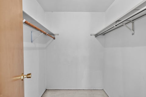 Tiny photo for 1727 W CRYSTAL Lane #611, Mount Prospect, IL 60056 (MLS # 12789101)