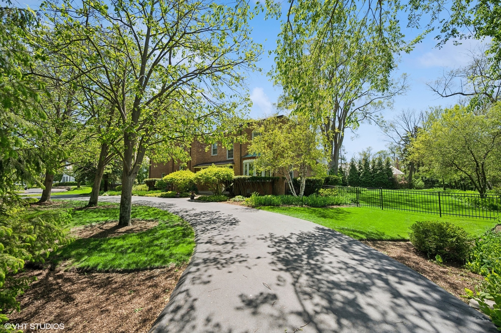 1240 Hill Road