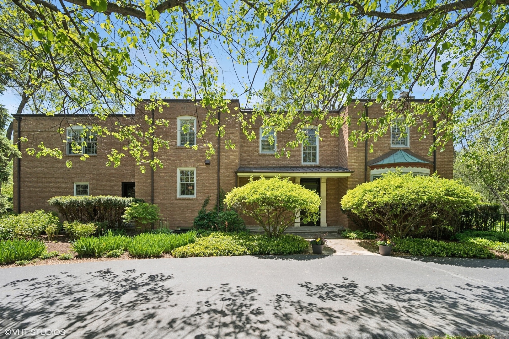 1240 Hill Road