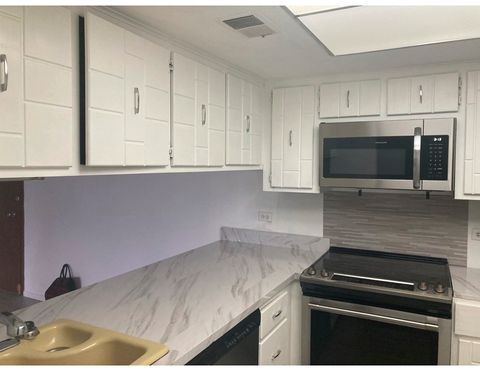 Tiny photo for 830 Elder Road #B413, Homewood, IL 60430 (MLS # 12603421)