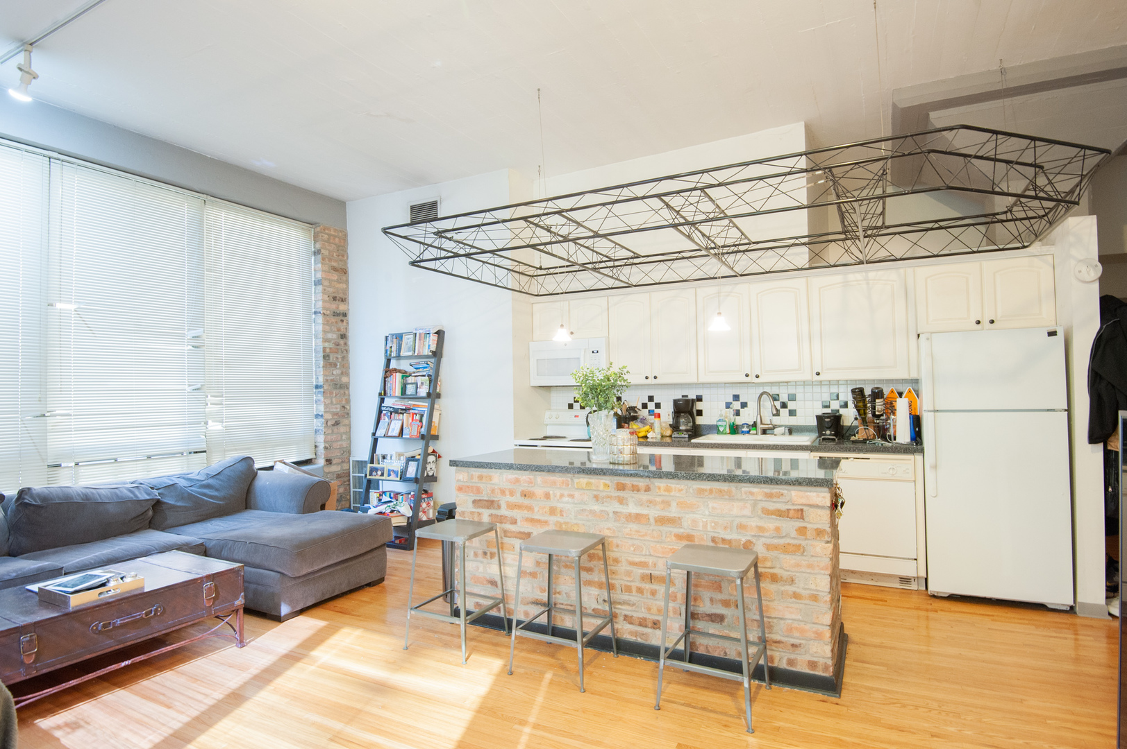 1855 N Halsted Street 7