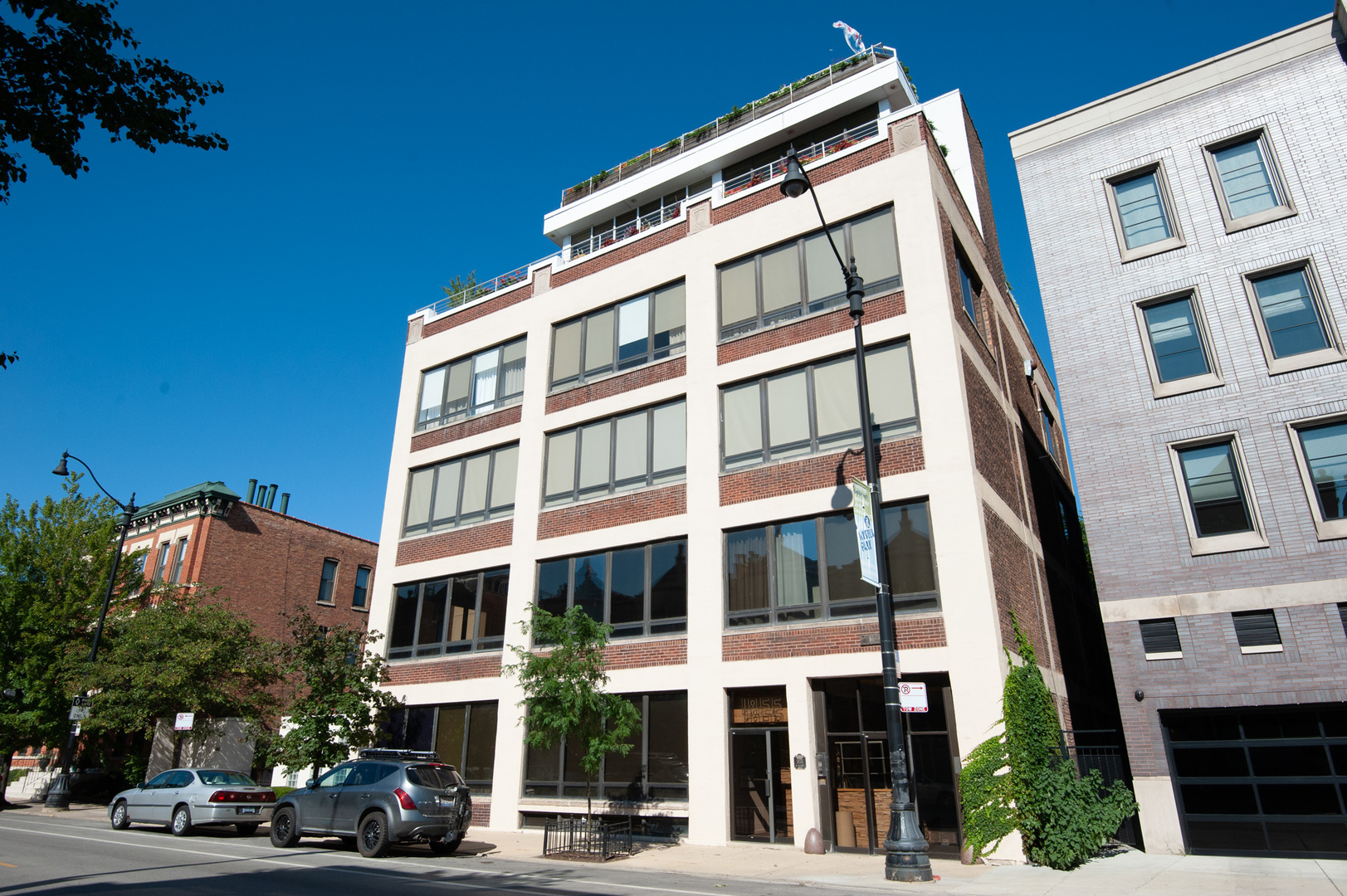 1855 N Halsted Street 7