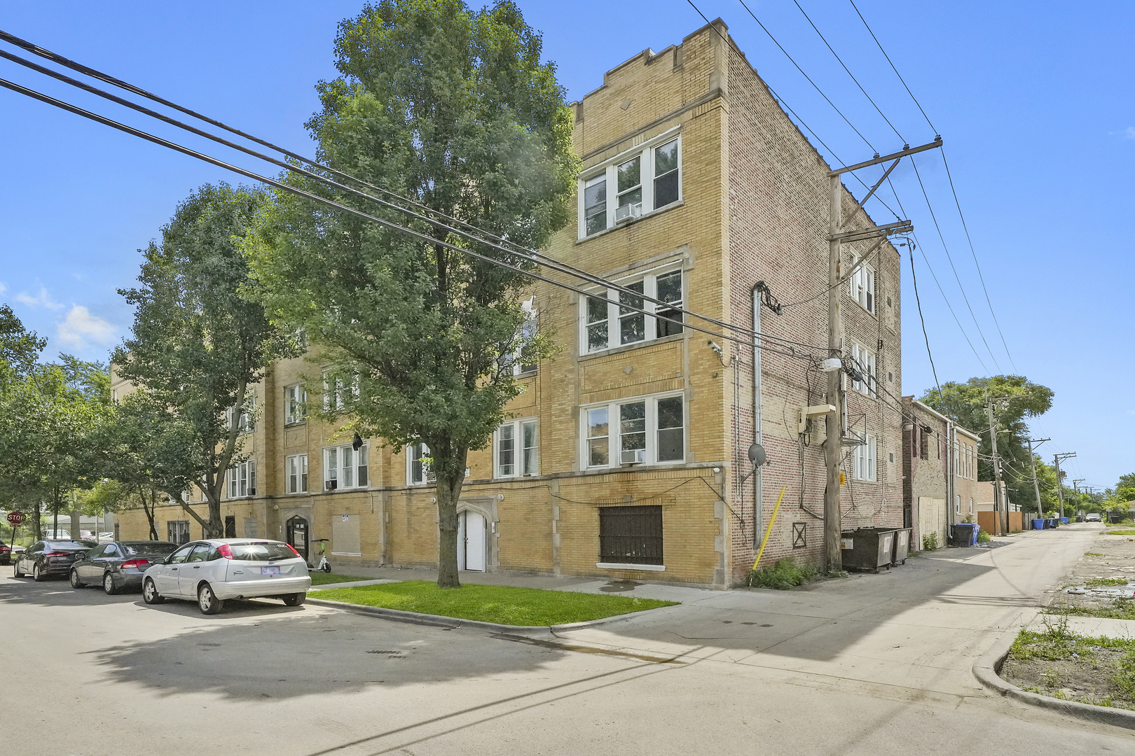 1300 S KARLOV Avenue